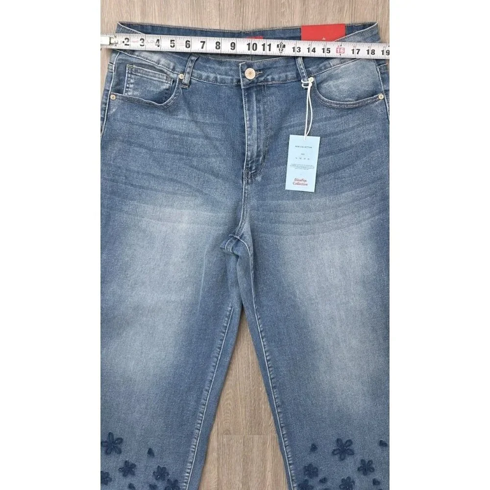 BlueFox Collective Womens‎ 18 Wide Leg Cropped Jeans High Rise Floral Hem